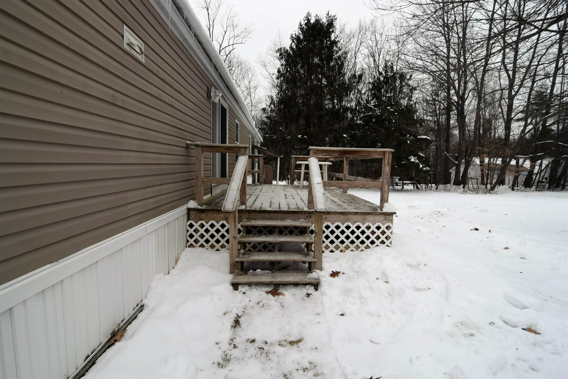 645 Lockehaven Road Enfield NH 03748
