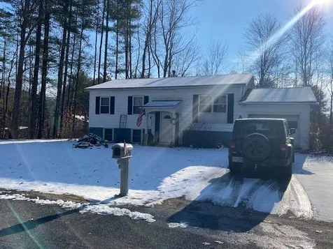 10 Rosemont Drive Hinsdale NH 03451
