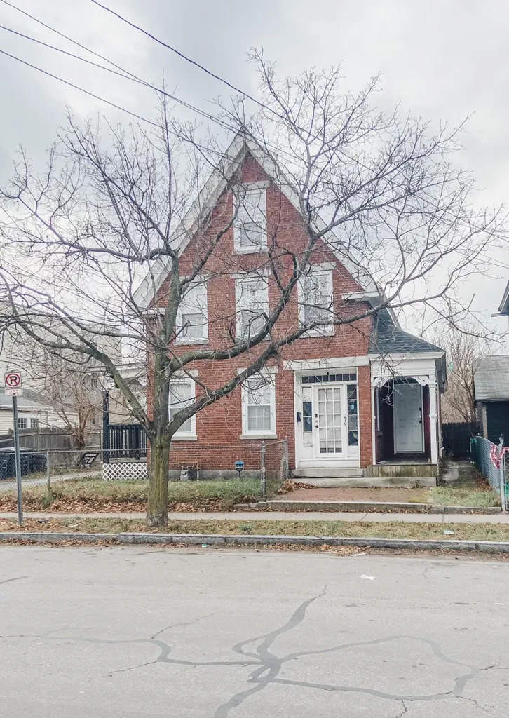 39 Chestnut Street Nashua NH 03060