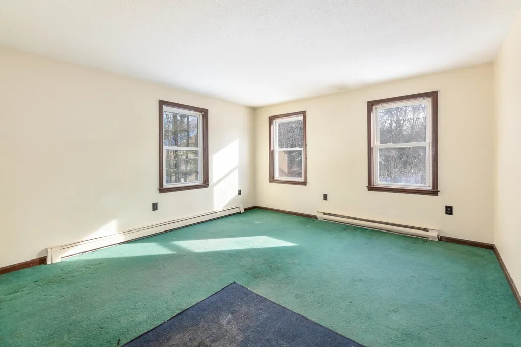 12 Rosewood Drive Bow NH 03304