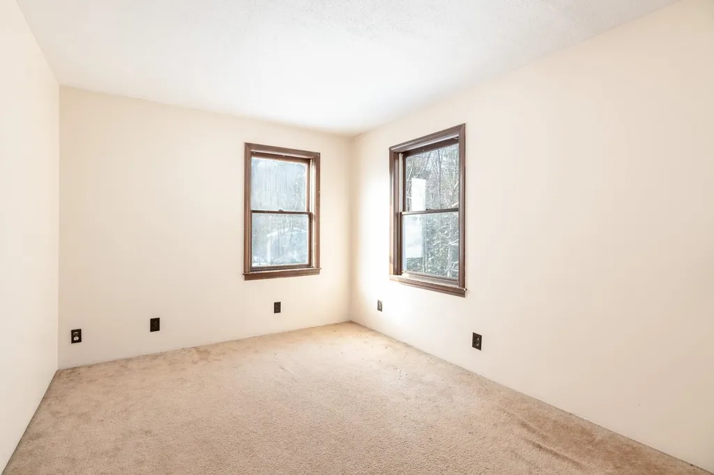 12 Rosewood Drive Bow NH 03304