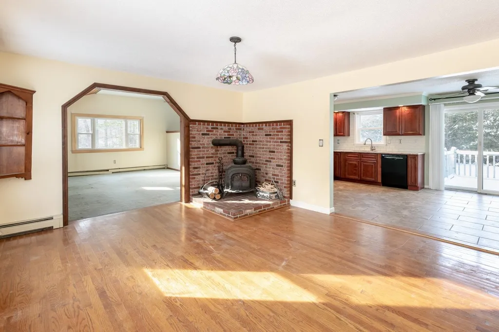 12 Rosewood Drive Bow NH 03304