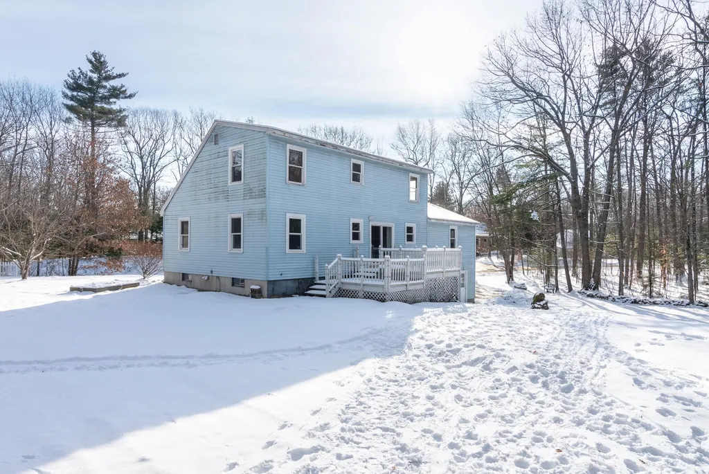 12 Rosewood Drive Bow NH 03304