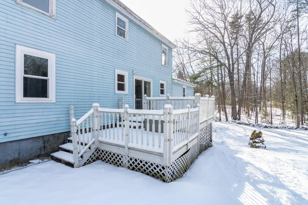 12 Rosewood Drive Bow NH 03304