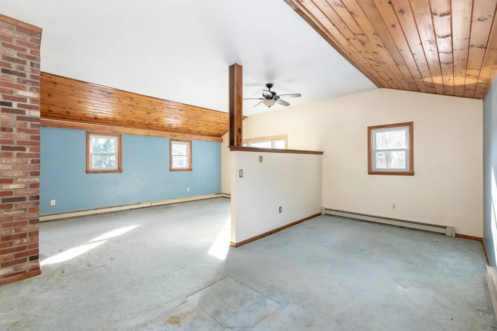 12 Rosewood Drive Bow NH 03304