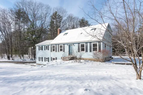 12 Rosewood Drive Bow NH 03304