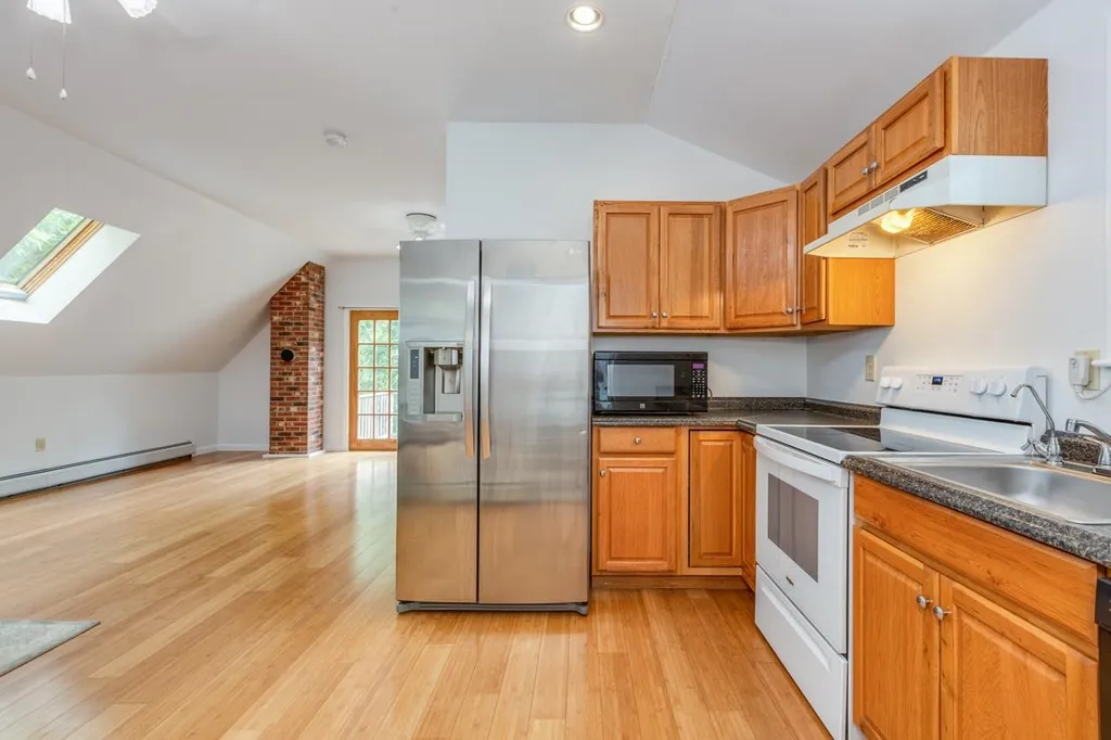 10 Scott Lane Deerfield NH 03037