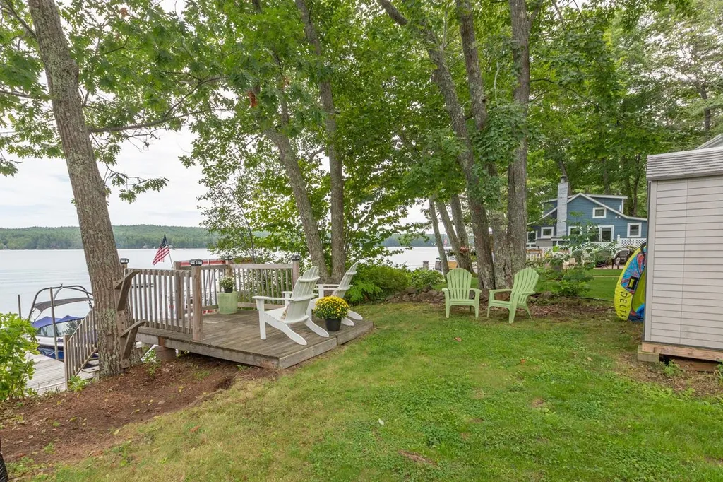 10 Scott Lane Deerfield NH 03037