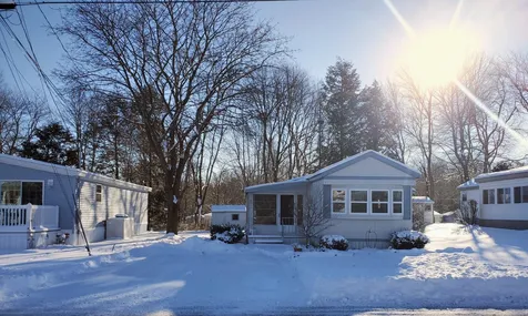 20 Oak Hill Drive Hampstead NH 03841