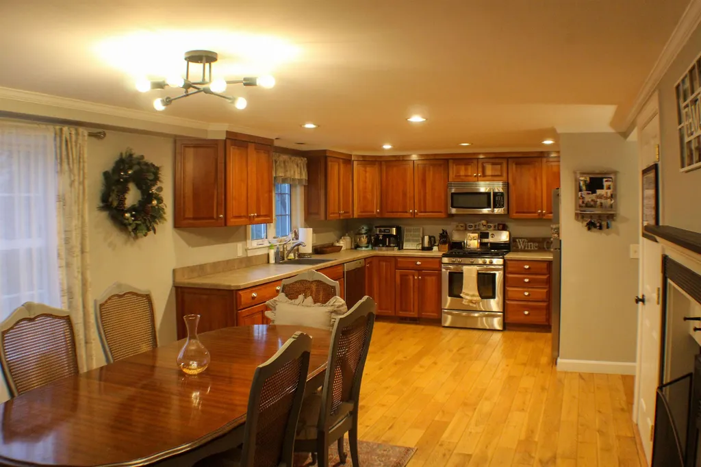 296 Dover Point Road Dover NH 03820