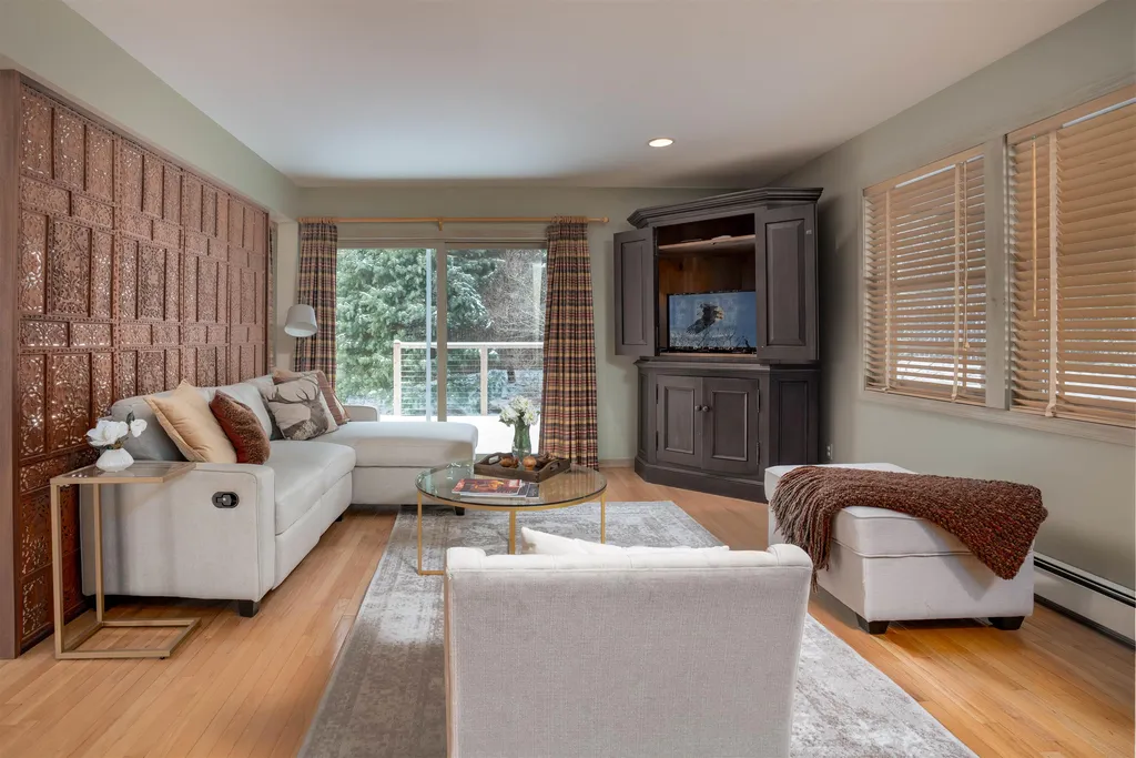 250 Hoadley Brook Lane Stowe VT 05672