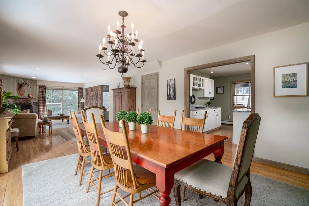 250 Hoadley Brook Lane Stowe VT 05672