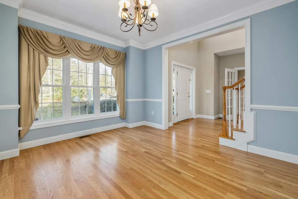 30 Maplevale Road East Kingston NH 03827