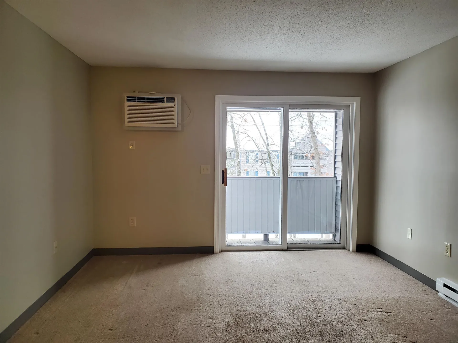 144 Eastern Avenue Manchester NH 03104