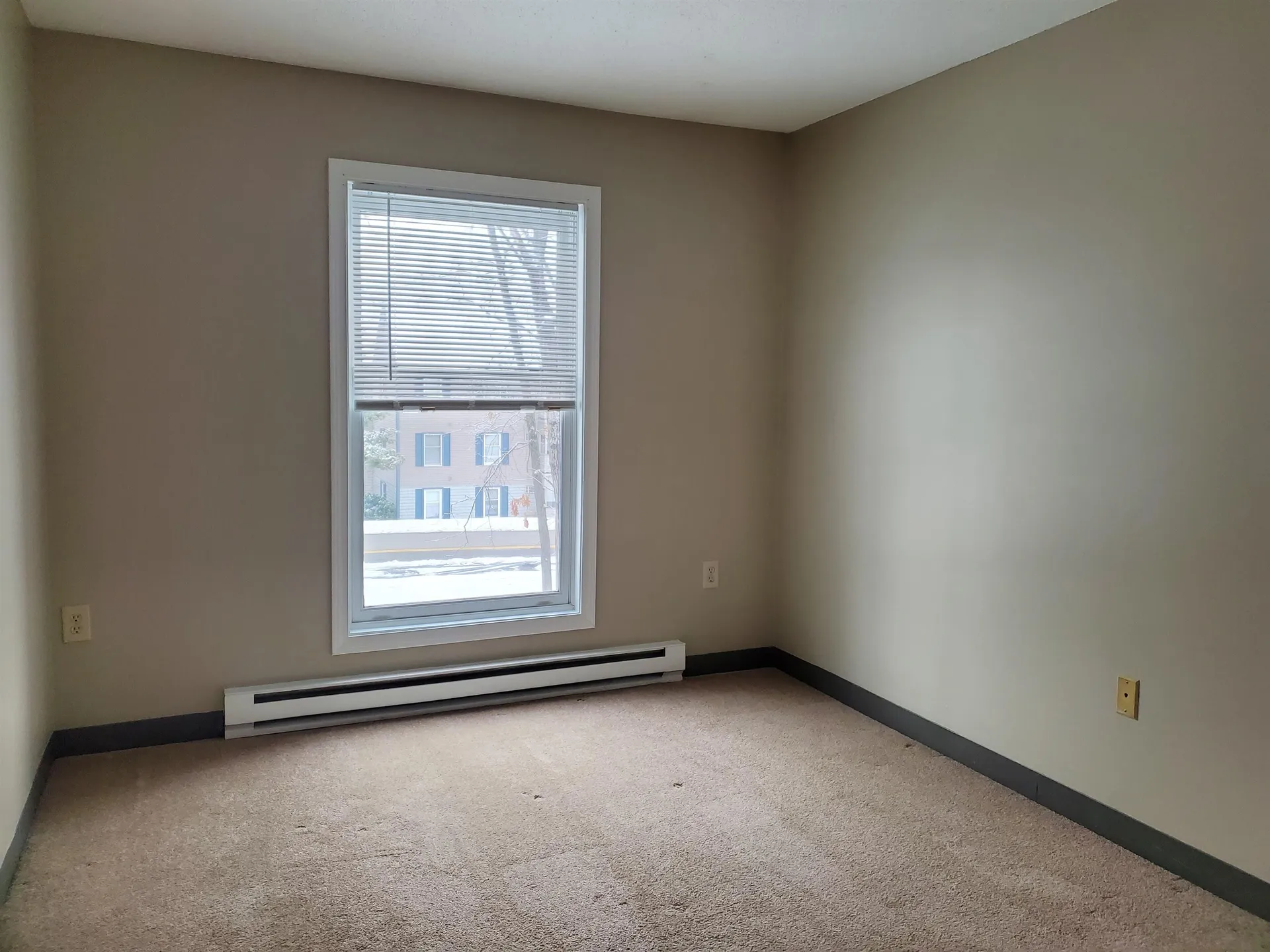 144 Eastern Avenue Manchester NH 03104