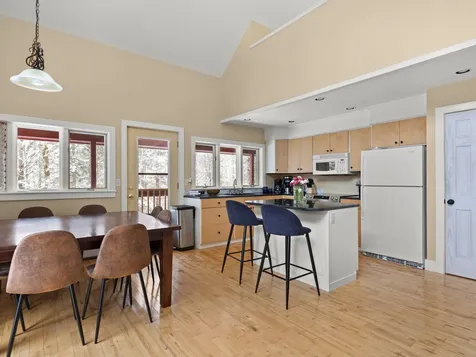 72 Sallies Lane Stowe VT 05672