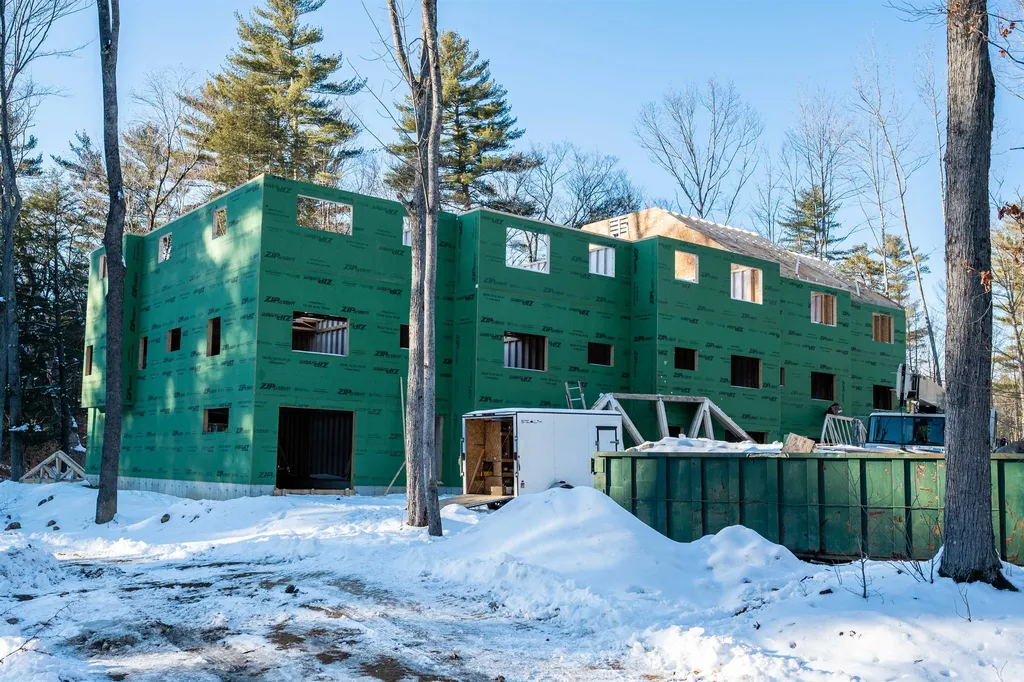 168 Old Bartlett Road Conway NH 03860