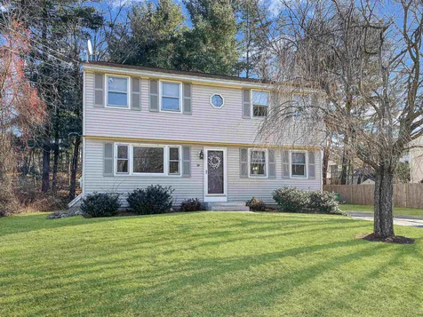 84 Nottingham Drive Nashua NH 03062