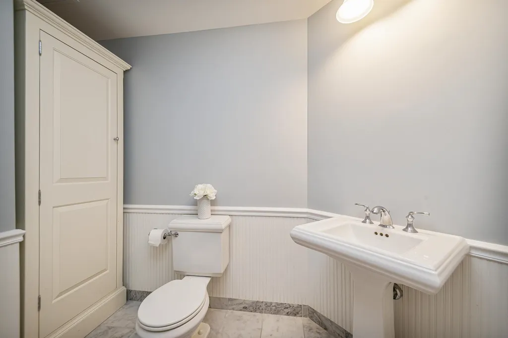 77 Hanover Street Portsmouth NH 03801
