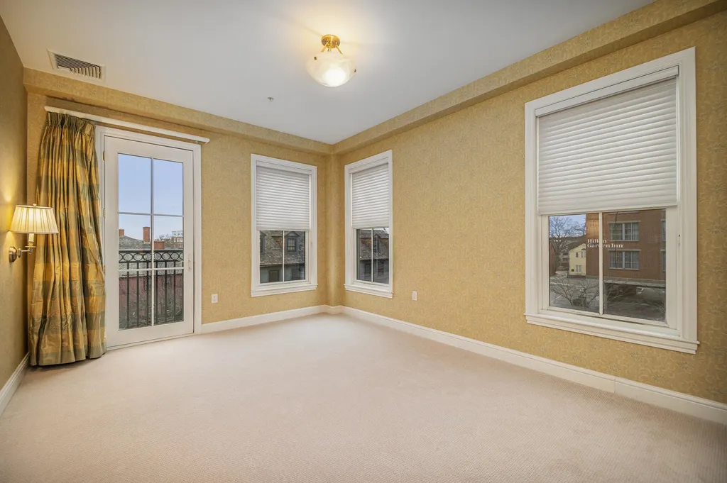 77 Hanover Street Portsmouth NH 03801