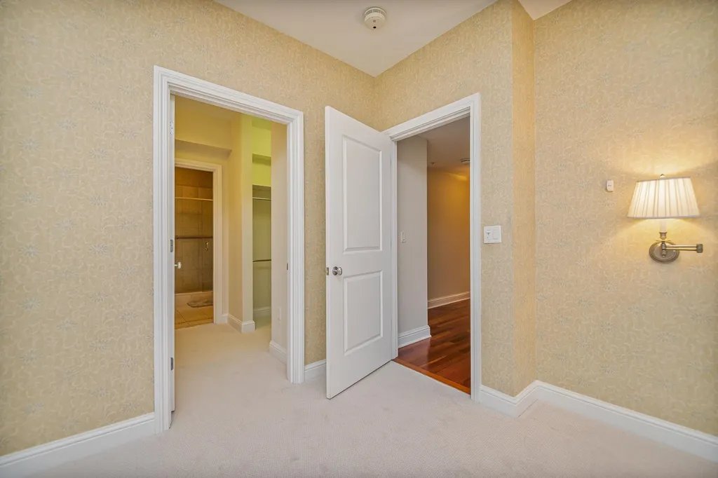 77 Hanover Street Portsmouth NH 03801