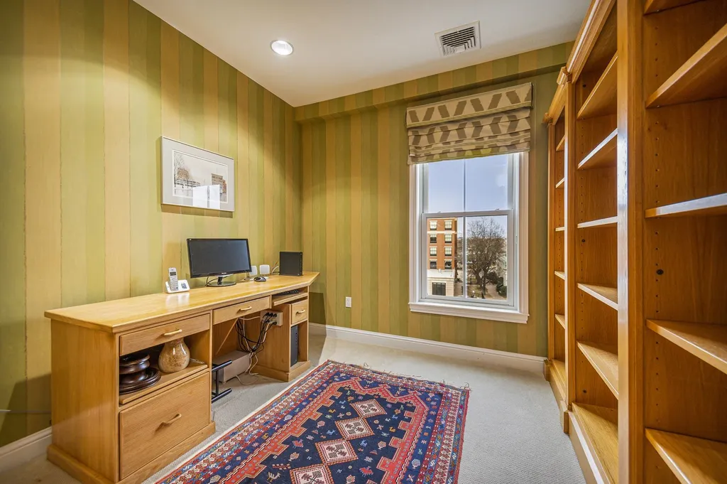 77 Hanover Street Portsmouth NH 03801