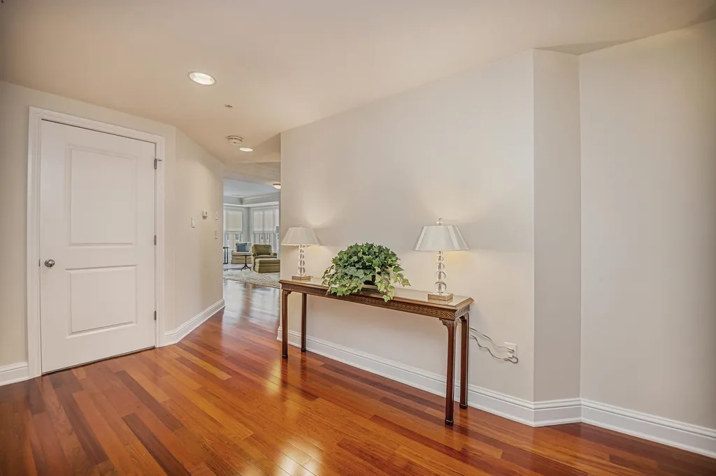77 Hanover Street Portsmouth NH 03801