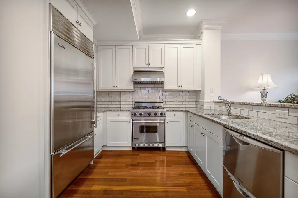 77 Hanover Street Portsmouth NH 03801