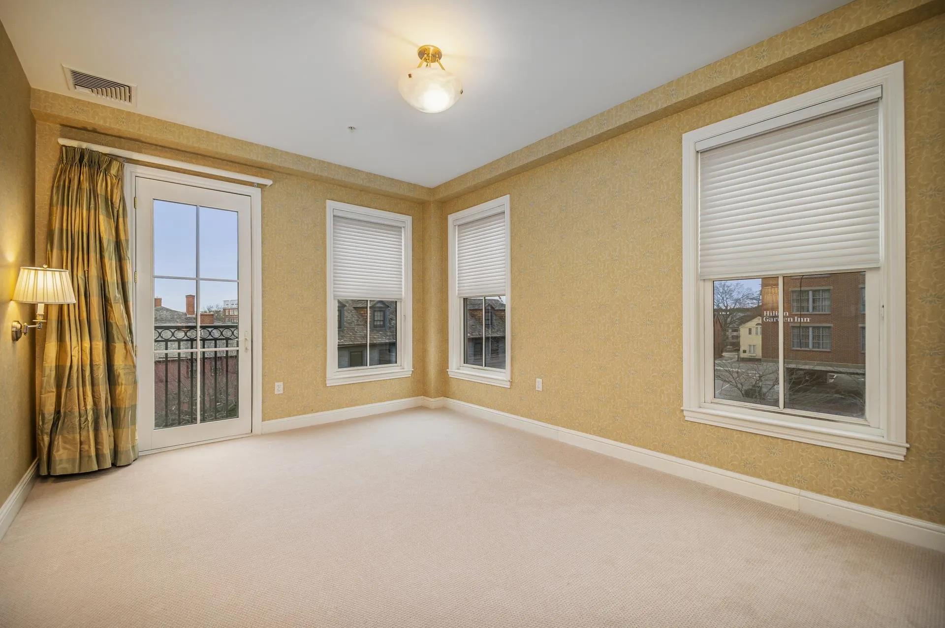 77 Hanover Street Portsmouth NH 03801