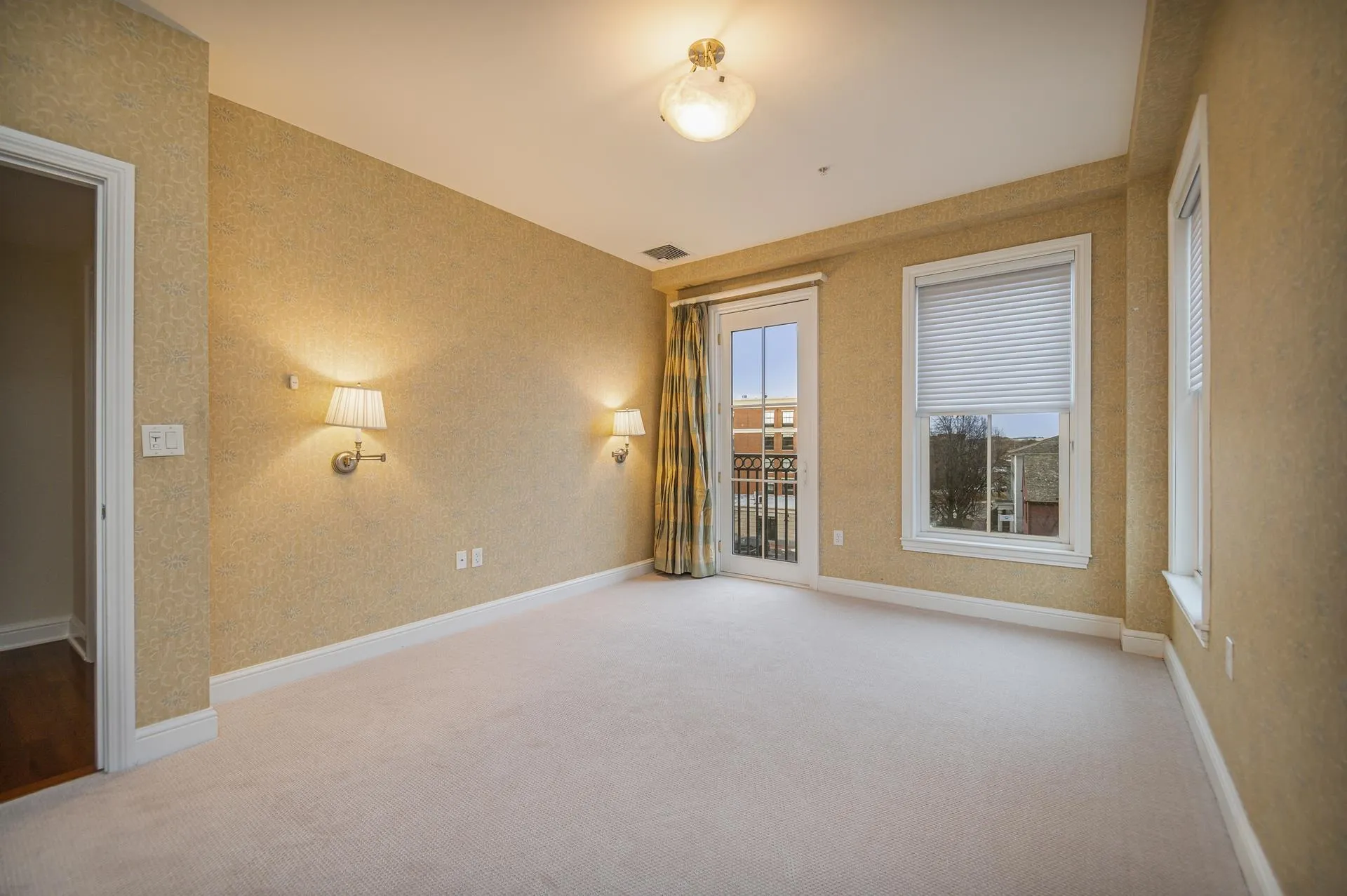 77 Hanover Street Portsmouth NH 03801