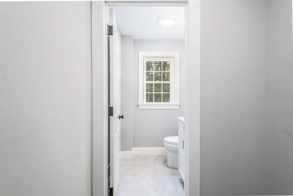 21 Piscataqua Road Dover NH 03820