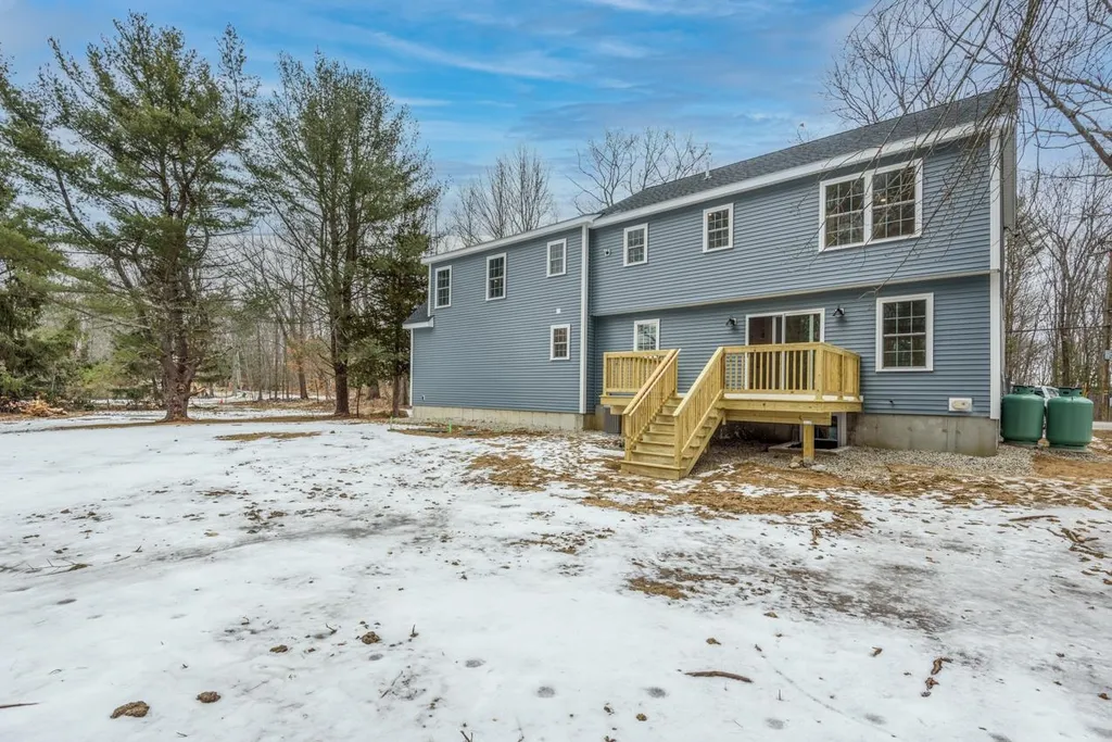 21 Piscataqua Road Dover NH 03820