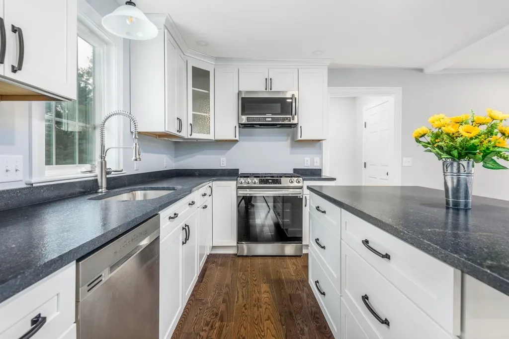 21 Piscataqua Road Dover NH 03820