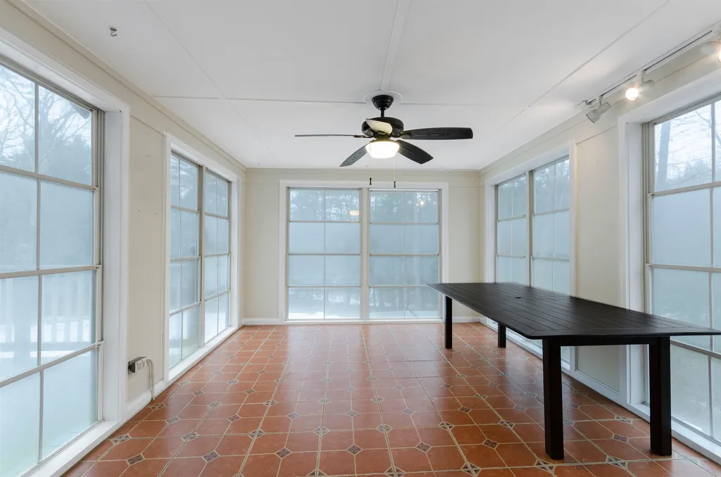 8 Rockwood Terrace Auburn NH 03032