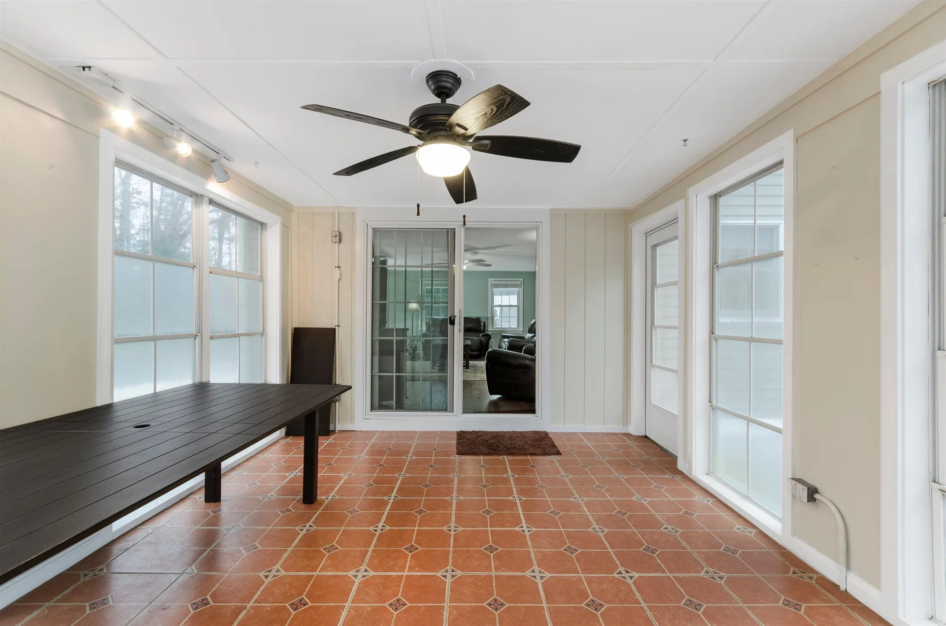 8 Rockwood Terrace Auburn NH 03032