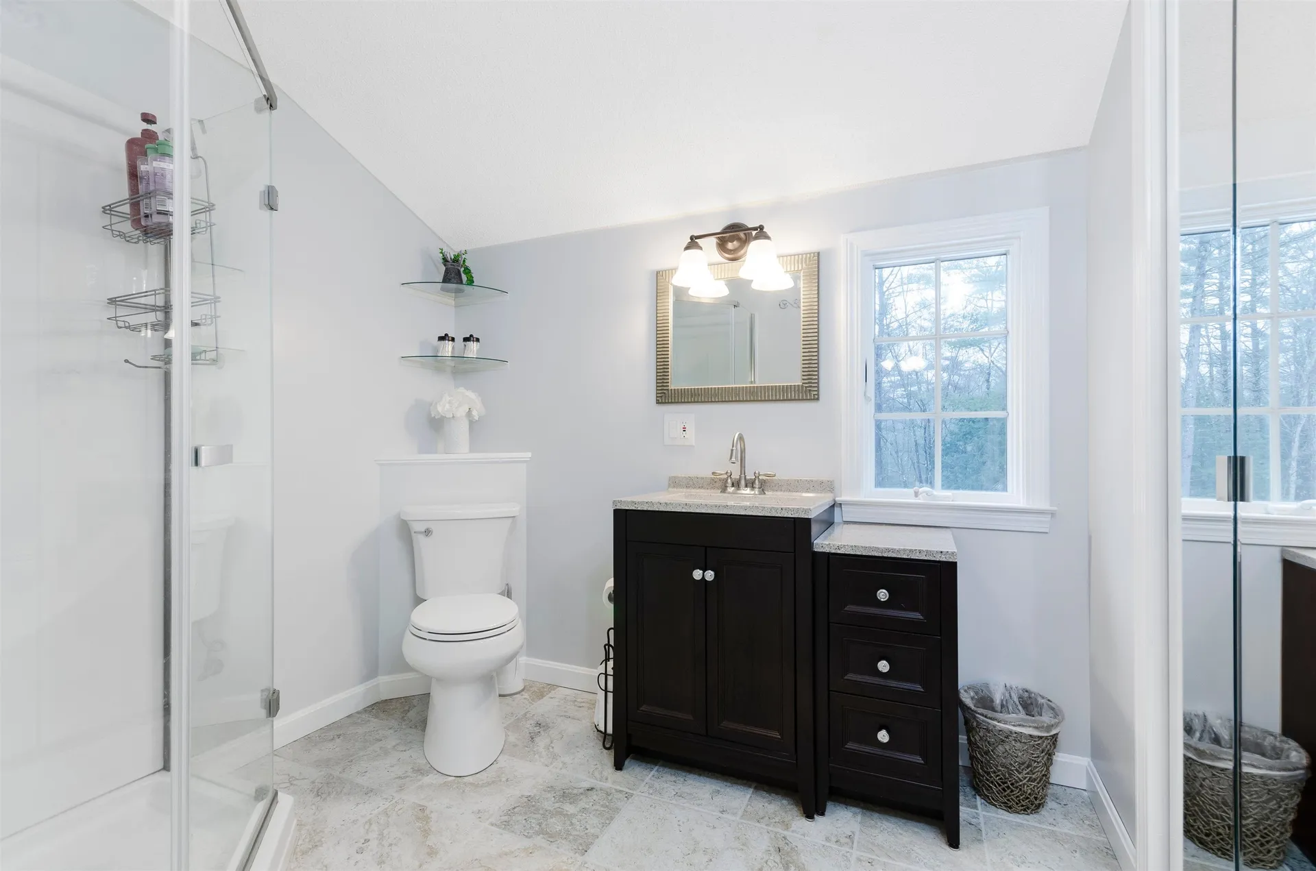 8 Rockwood Terrace Auburn NH 03032
