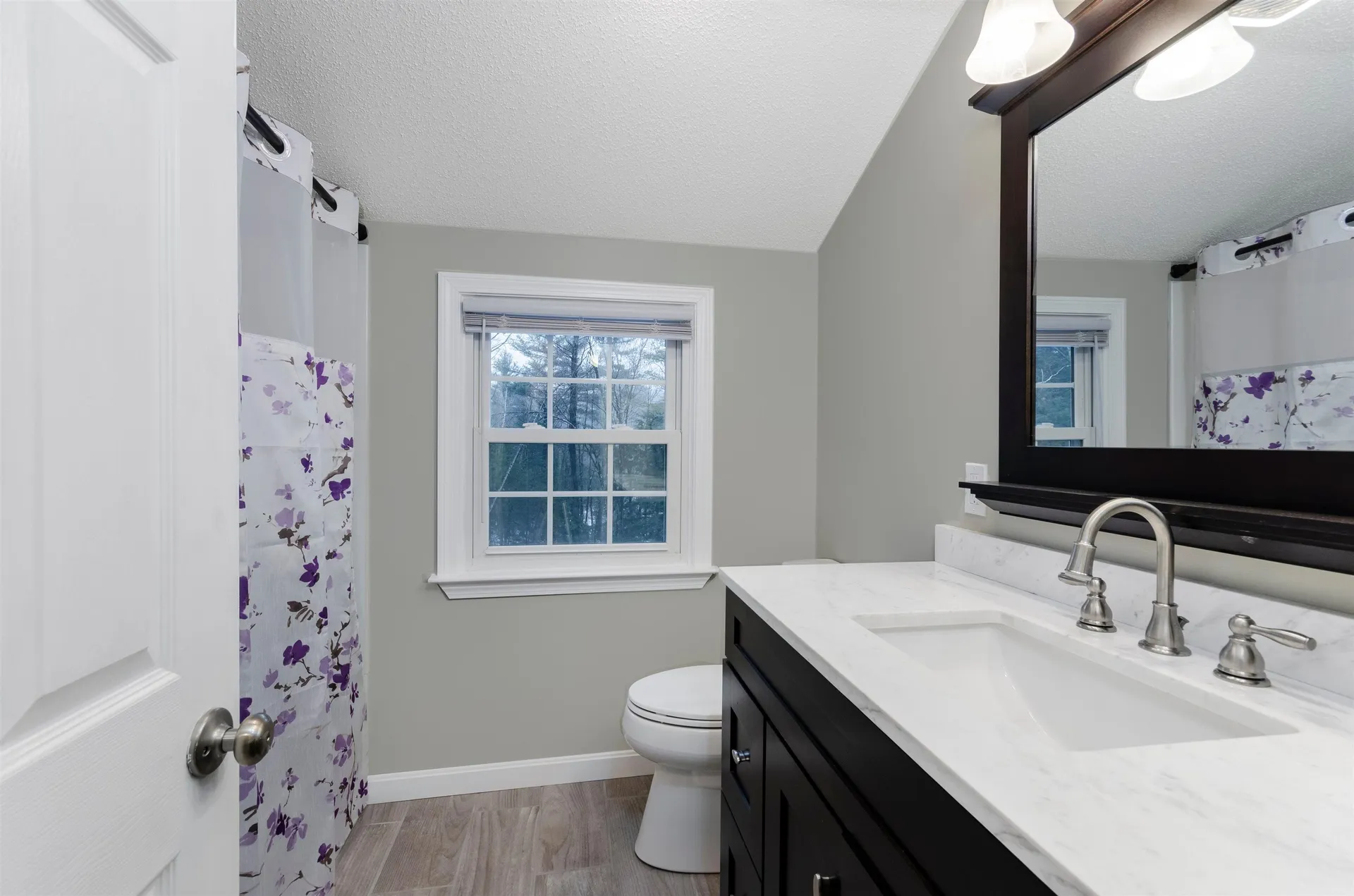 8 Rockwood Terrace Auburn NH 03032