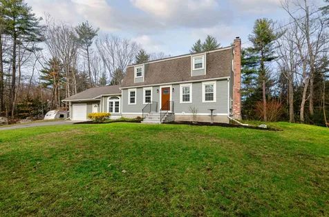 8 Rockwood Terrace Auburn NH 03032