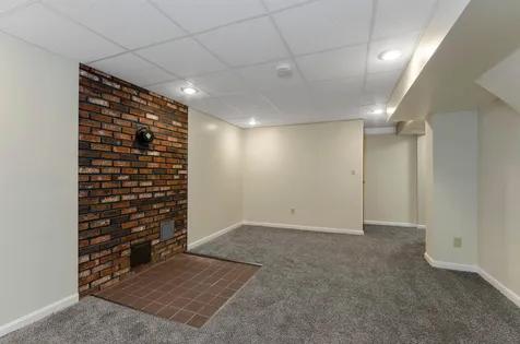 8 Rockwood Terrace Auburn NH 03032