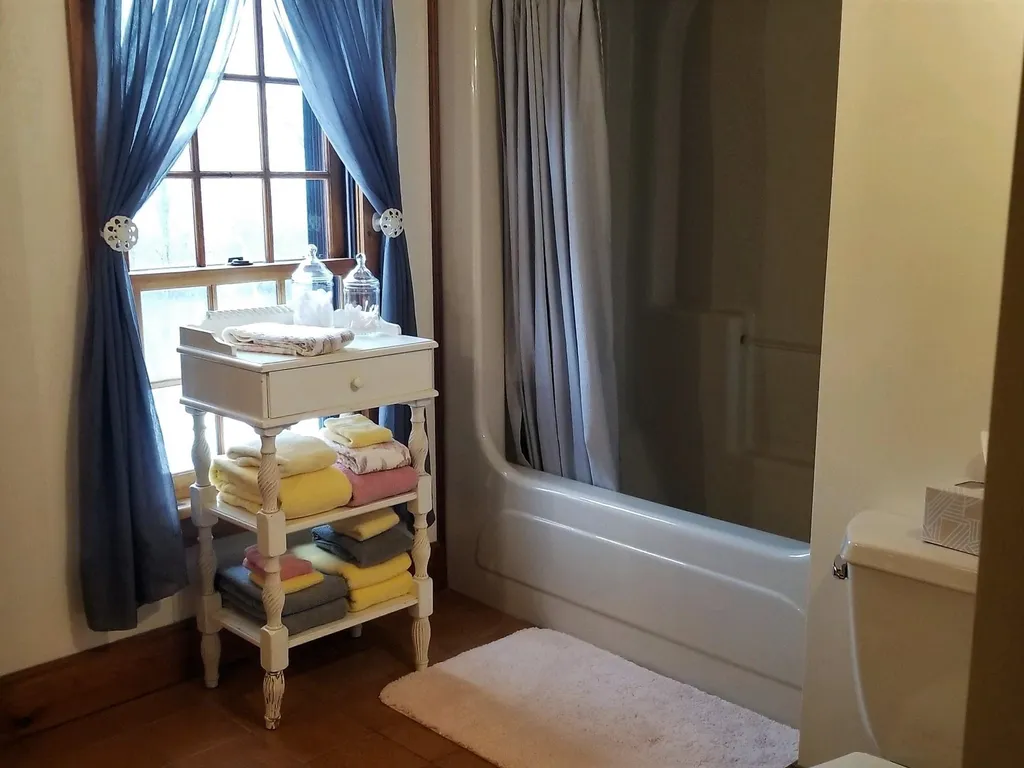 546 Perkins Hill Road Alexandria NH 03222