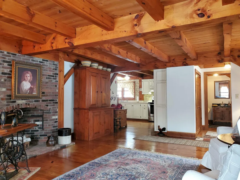 546 Perkins Hill Road Alexandria NH 03222