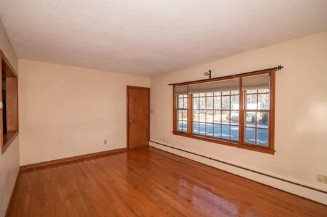 59 Maybrook Avenue Manchester NH 03102