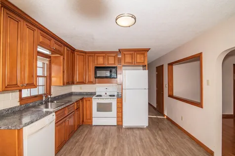 59 Maybrook Avenue Manchester NH 03102