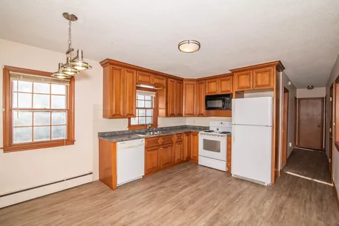 59 Maybrook Avenue Manchester NH 03102