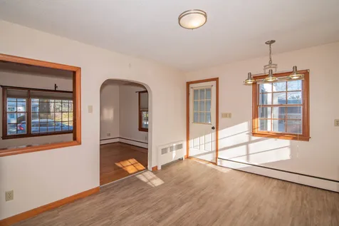59 Maybrook Avenue Manchester NH 03102