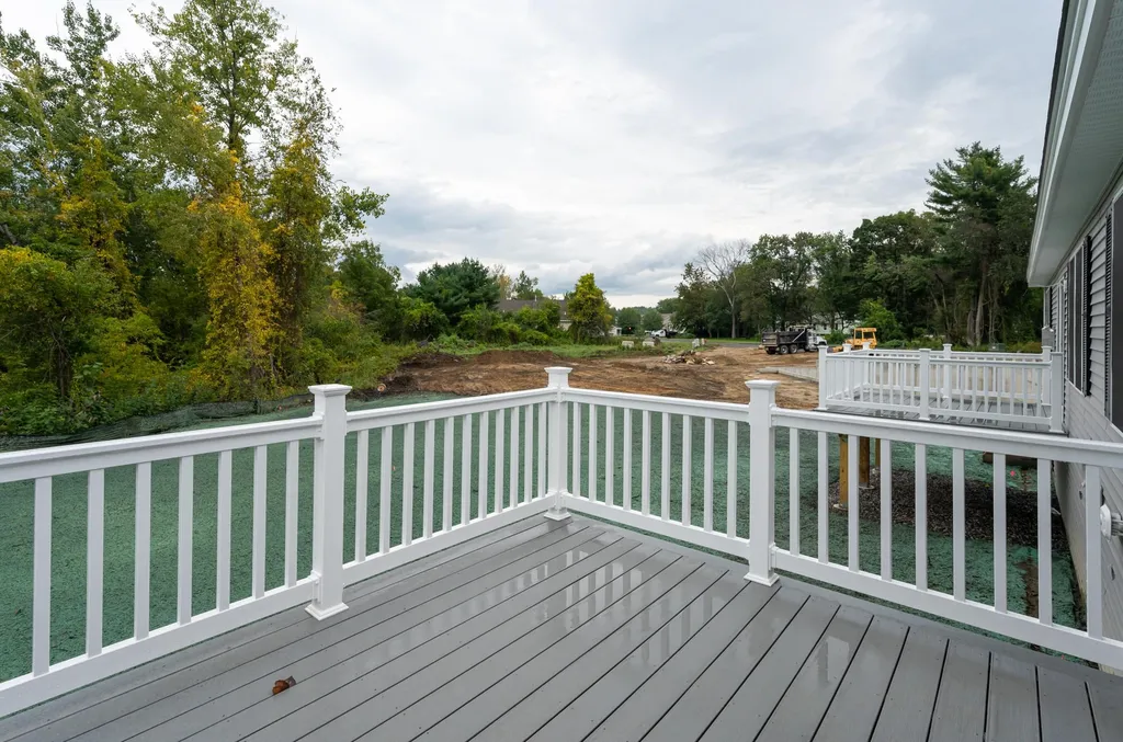 60a Brackett Lane Hudson NH 03051