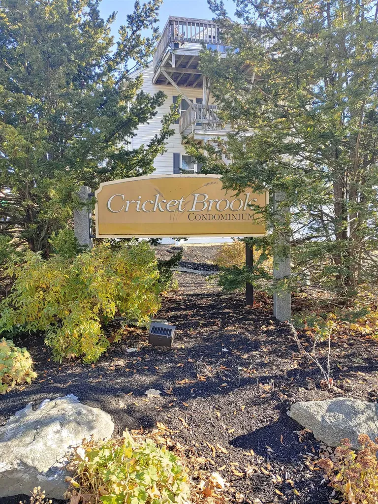 93 Henry Law Avenue Dover NH 03820