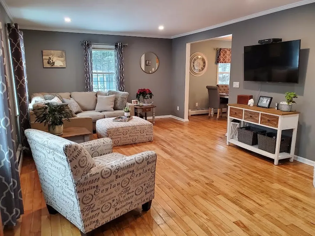 435 Marcs Drive Chester VT 05143