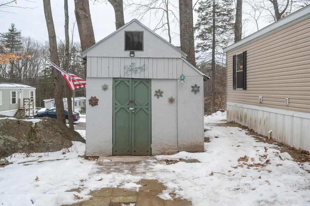 4 Deer Lane Belmont NH 03220