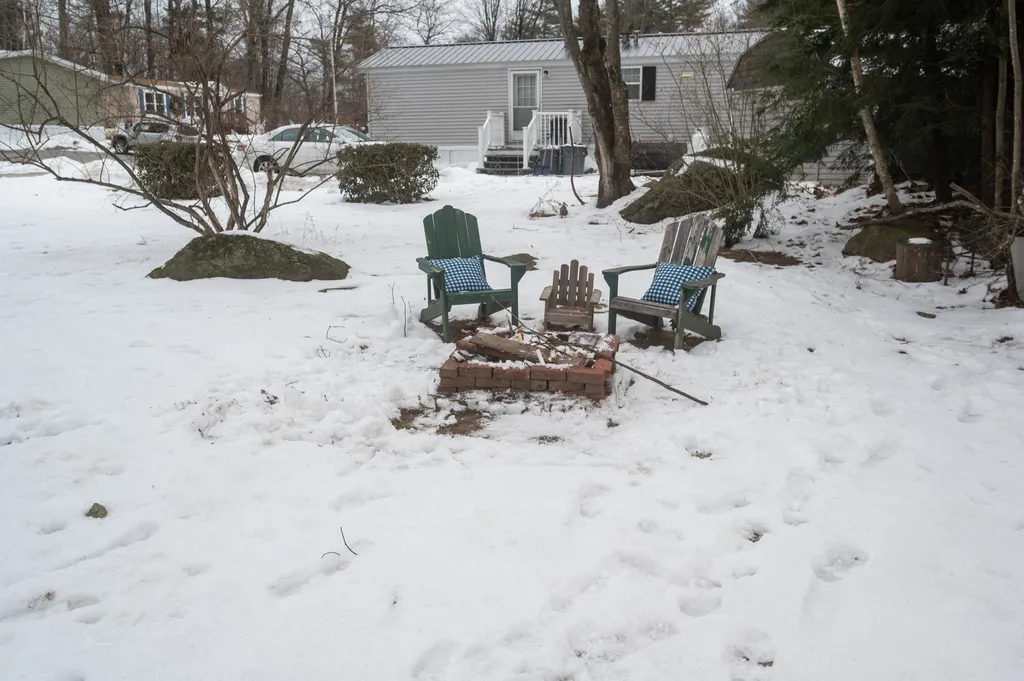 4 Deer Lane Belmont NH 03220